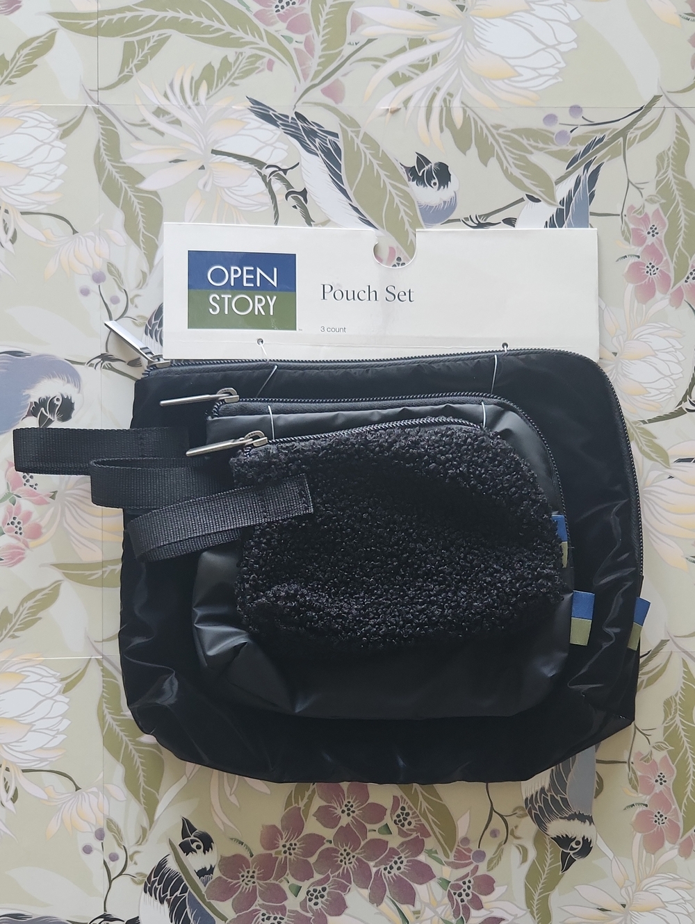 Open Story Women's Travel Pouch Set - Black
